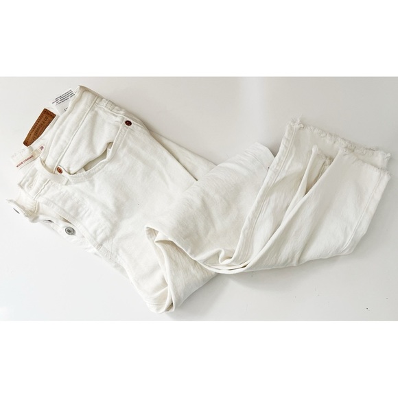 Levi’s • Wedgie Straight Cold Feet Women's White Jeans - Picture 9 of 9